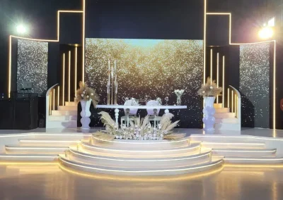 Décoration de salle de mariage à Livry Gargan - Rose Vénus